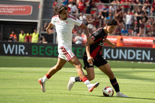 Deutschland: 08.08.2026, Saisoneröffnung - Bayer 04 Leverkusen vs FC Sevilla, BayArena (Leverkusen): Ibrahim Maza kämpft um den Ball Leverkusen Deutschland *** Germany, August 8, 2026, Season Opener: Bayer 04 Leverkusen vs. FC Sevilla, BayArena, Leverkusen. Ibrahim Maza battles for the ball. Leverkusen, Germany Copyright: xMijoxLubecx