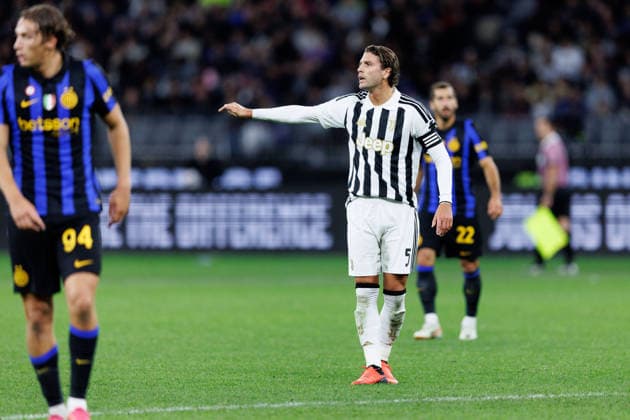 August 8, 2026, Perth, Wa, Australia: Manuel Locatelli during the Calcio Italiano match between Juventus FC and Internazionale FC at Optus Stadium in Perth. Perth Australia - ZUMAc318 20260808_znp_c318_049 Copyright: xJohnxCarusix