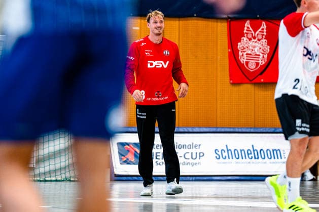 08.08.2026, xdobgx, Handball Heide-Cup 2026, VfL Gummersbach - HOJ Elite v.l. Till Klimpke (HoJ Elite, 98) lächelnd, freundlicher Gesichtsausdruck, smiling, friendly expression Schneverdingen *** August 8, 2026, xdobgx, Handball Heide Cup 2026, VfL Gummersbach HOJ Elite vs. Till Klimpke HoJ Elite, 98 smiling, friendly expression, smiling, friendly expression, Schneverdingen