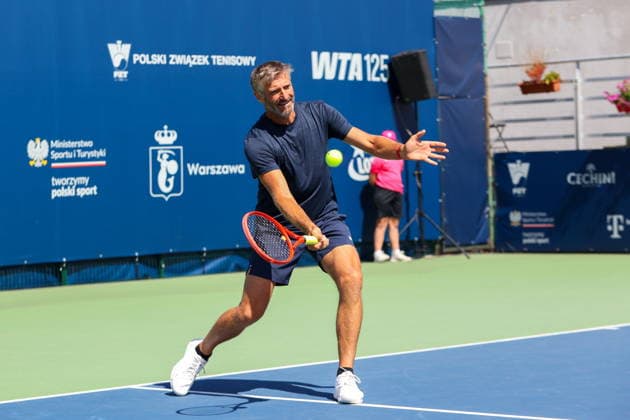 WARSZAWA 08.08.2026 TURNIEJ WTA, Tennis Damen 125 WARSAW T-MOBILE POLISH OPEN - MECZ POKAZOWY GWIAZD--- TENNIS TOURNAMENT WTA 125 WARSAW T-MOBILE POLISH OPEN - SHOW CELEBRITY GAME MACIEJ DOWBOR FOT. ANNA KLEPACZKO FOTOPYK NEWSPIX.PL --- newspix.pl 
