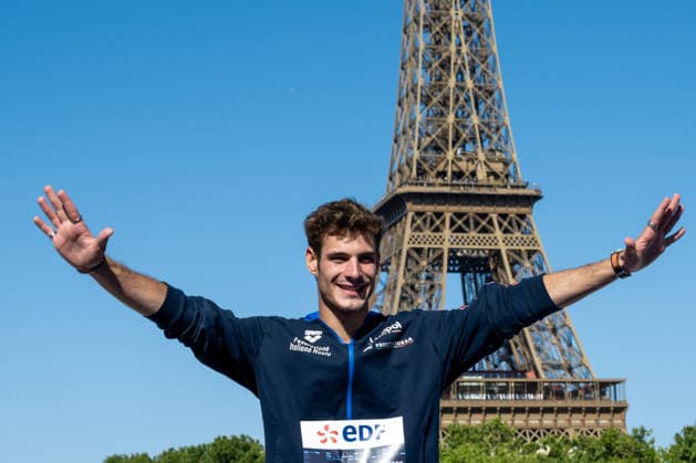 Andrea Barnaba of Italy celebrates after winning the silver medal in the high diving 20m Round 3-4 Men Final during the European Aquatics Championships at the River Seine in Paris (France), August 8, 2026. Giorgio Scala DBM - Deepbluemedia Insidefoto
