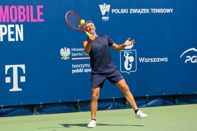 WARSZAWA 08.08.2026 TURNIEJ WTA, Tennis Damen 125 WARSAW T-MOBILE POLISH OPEN - MECZ POKAZOWY GWIAZD--- TENNIS TOURNAMENT WTA 125 WARSAW T-MOBILE POLISH OPEN - SHOW CELEBRITY GAME MACIEJ DOWBOR FOT. ANNA KLEPACZKO FOTOPYK NEWSPIX.PL --- newspix.pl 