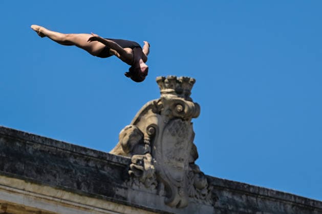 Maike Elena Halbisch of Germany competes in the High Diving Women s 20m Final during the European Aquatics Championships at the River Seine in Paris (France), August 8, 2026. Giorgio Scala DBM - Deepbluemedia Insidefoto
