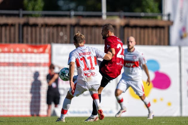 Fabian Eisele (SG Sonnenhof Großaspach, 23) im Zweikamf mit Georg Strauch (Fortuna Köln, 11), SG Sonnenhof Großaspach vs. Fortuna Köln, Fussball, 3. Liga, 1. Spieltag, 08.08.2026, DFB regulations prohibit any use of photographs as image sequences and or quasi-video Aspach Baden-Wuerttemberg Deutschland *** Fabian Eisele (SG Sonnenhof Großaspach, No. 23) in a tackle with Georg Strauch (Fortuna Köln, No. 11), SG Sonnenhof Großaspach vs. Fortuna Köln, soccer, 3rd Division, Matchday 1, August 8, 2026, DFB regulations prohibit any use of photographs as image sequences and or quasi-video. Aspach, Baden-Württemberg, Germany Copyright: xkolbert-press PhilipxZieglerx