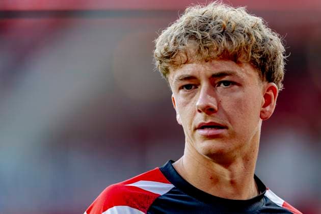 EINDHOVEN - PSV Eindhoven midfielder Sven Mijnans during the Vriendenloterij Eredivisie match between PSV and Fortuna Sittard at Philips Stadion on August 8, 2026 in Eindhoven, the Netherlands. (Photo by DeFodi Images) - *** EINDHOVEN: PSV Eindhoven midfielder Sven Mijnans during the Vriendenloterij Eredivisie match between PSV and Fortuna Sittard at Philips Stadion on August 8, 2026, in Eindhoven, the Netherlands. Photo by DeFodi Images
