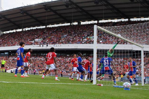 260808 Paris Saint-Germains goalkeeper Matvey Safonov during the friendly match between Manchester United, ManU and Paris Saint-Germain August 8 2026 in Gothenburg. *** August 8, 2026: Paris Saint-Germain goalkeeper Matvey Safonov during the friendly match between Manchester United and Paris Saint-Germain in Gothenburg  Copyright: FREDRIKxAREMYR BB260808FA095