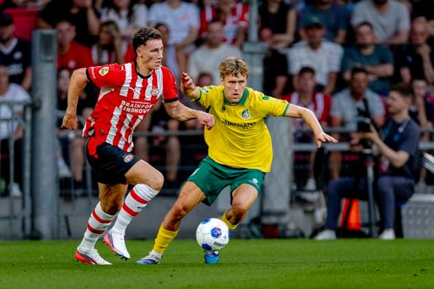 EINDHOVEN - PSV Eindhoven forward Ruben van Bommel, Fortuna Sittard defender Siebe Roland Wylin during the Vriendenloterij Eredivisie match between PSV and Fortuna Sittard at Philips Stadion on August 8, 2026 in Eindhoven, Netherlands. (Photo by DeFodi Images) - *** EINDHOVEN: PSV Eindhoven forward Ruben van Bommel and Fortuna Sittard defender Siebe Roland Wylin during the Vriendenloterij Eredivisie match between PSV and Fortuna Sittard at Philips Stadion on August 8, 2026, in Eindhoven, Netherlands. Photo by DeFodi Images