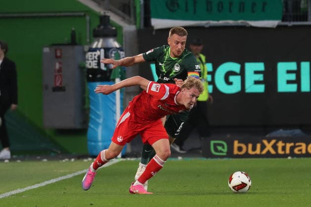 08.08.2026, xgox, Fussball, 2. Bundesliga, VfL Wolfsburg - 1. FC Kaiserslautern v.l. Mika Haas (Kaiserslautern, 22) Hauke Wahl (Wolfsburg, 6) Zweikampf, Duell, Kampf, tackle (DFL DFB REGULATIONS PROHIBIT ANY USE OF PHOTOGRAPHS as IMAGE SEQUENCES and or QUASI-VIDEO) Wolfsburg *** August 8, 2026, xgox, Soccer, 2. Bundesliga, VfL Wolfsburg 1 FC Kaiserslautern v l Mika Haas (Kaiserslautern), 22 Hauke Wahl (Wolfsburg), 6 Tackle, duel, battle, DFL DFB REGULATIONS PROHIBIT ANY USE OF PHOTOGRAPHS AS IMAGE SEQUENCES AND OR QUASI-VIDEO Wolfsburg