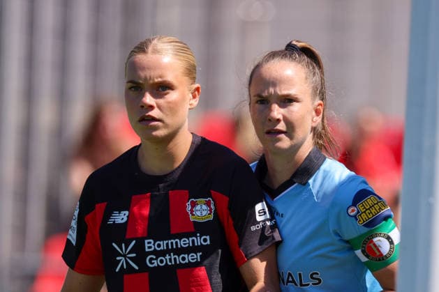Leverkusen, Deutschland: 08.08.2026 - Saisoneröffnung Testspiel - Bayer Leverkusen Frauen vs. Feyenoord Rotterdam Frauen Im Bild: v.li. Cornelia Kramer (Leverkusen) *** Leverkusen, Germany, August 8, 2026 Season Opener: Friendly Match—Bayer Leverkusen Women vs. Feyenoord Rotterdam Women Pictured, from left: Cornelia Kramer, Leverkusen Copyright: HMBxMedia MadeleinexFantini