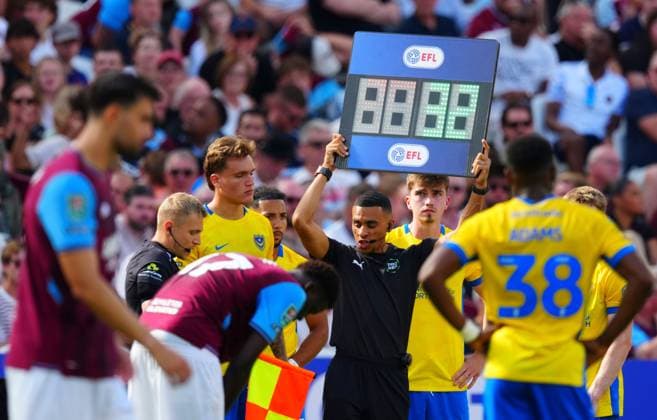 EFL fourth officials board West Ham United v Portsmouth, EFL Carabao Cup, First Round, Football, London Stadium, London, UK - 08 Aug 2026London London Stadium United Kingdom EDITORIAL USE ONLY No use with unauthorised audio, video, data, fixture lists, club league logos or live services. Online in-match use limited to 120 images, no video emulation. No use in betting, games or single club league player publications.  Copyright: xJavierxGarcia Shutterstockx 17051072er