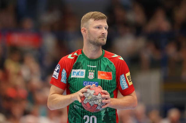 08.08.2026, xtgx, Handball Turnier, SC Magdeburg - SC DHfK Leipzig emspor, v.l. Philipp Weber (Magdeburg, 20) Lößnitz *** August 8, 2026, xtgx, Handball Tournament, SC Magdeburg vs. SC DHfK Leipzig emspor, from left: Philipp Weber (Magdeburg), 20 Lößnitz