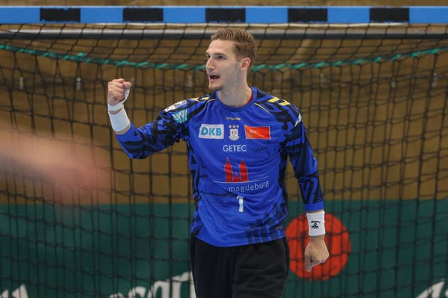 08.08.2026, xtgx, Handball Turnier, SC Magdeburg - SC DHfK Leipzig emspor, v.l. Dominik Kuzmanovic (Magdeburg, 1) Jubelt ueber gehaltenen Ball, abgewehrt, gehalten, Torhueter Lößnitz *** August 8, 2026, xtgx, Handball Tournament, SC Magdeburg vs. SC DHfK Leipzig emspor, from left: Dominik Kuzmanovic (Magdeburg), 1: Celebrating a saved shot, blocked, saved, goalkeeper Lößnitz