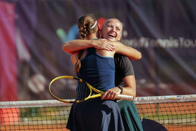 Leipzig Open 2026 - W75 Leipzig - Finale: Aneta Kucmova (CZE) Aneta Laboutkova (CZE) - Rasheeda McAdoo (USA) Sapfo Sakellaridi (GRE) Aneta Kucmova (CZE) und Aneta Laboutkova (CZE) umarmen sich nach dem Sieg am 08.08.2026 im Leipziger Tennisclub 1990 e.V., Leipzig (Sachsen) Leipzig Leipziger Tennisclub 1990 e.V. Sachsen Deutschland *** Leipzig Open 2026 W75 Leipzig Final: Aneta Kucmova (CZE), Aneta Laboutkova (CZE), Rasheeda McAdoo (USA), Sapfo Sakellaridi (GRE). Aneta Kucmova (CZE) and Aneta Laboutkova (CZE) embrace after their victory on August 8, 2026 at the Leipzig Tennis Club 1990 e.V., Leipzig, Saxony, Leipzig, Leipzig Tennis Club 1990 e.V., Saxony, Germany