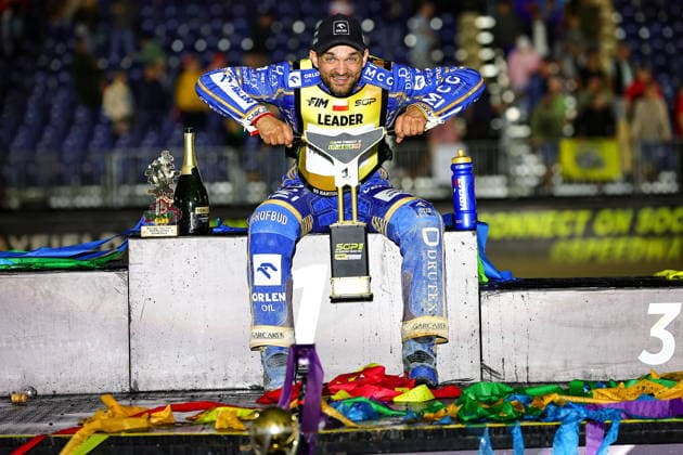 08.08.2026 RYGA (LOTWA) - BIKERNIEKI SPEEDWAY STADIUM, ZUZEL (SPEEDWAY), INDYWIDUALNE MISTRZOSTWA SWIATA (FIM SPEEDWAY World Championship, WM, Weltmeisterschaft GRAND PRIX 2026) - DEWALT FIM SPEEDWAY GRAND PRIX OF LATVIA - RIGA; RUNDA 8 NZ BARTOSZ ZMARZLIK - RADOSC WYGRANA FOTO PAWEL WILCZYNSKI CYFRASPORT NEWSPIX.PL --- newspix.pl 