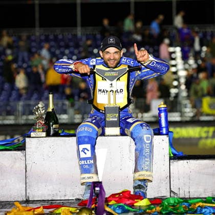08.08.2026 RYGA (LOTWA) - BIKERNIEKI SPEEDWAY STADIUM, ZUZEL (SPEEDWAY), INDYWIDUALNE MISTRZOSTWA SWIATA (FIM SPEEDWAY World Championship, WM, Weltmeisterschaft GRAND PRIX 2026) - DEWALT FIM SPEEDWAY GRAND PRIX OF LATVIA - RIGA; RUNDA 8 NZ BARTOSZ ZMARZLIK - RADOSC WYGRANA FOTO PAWEL WILCZYNSKI CYFRASPORT NEWSPIX.PL --- newspix.pl 