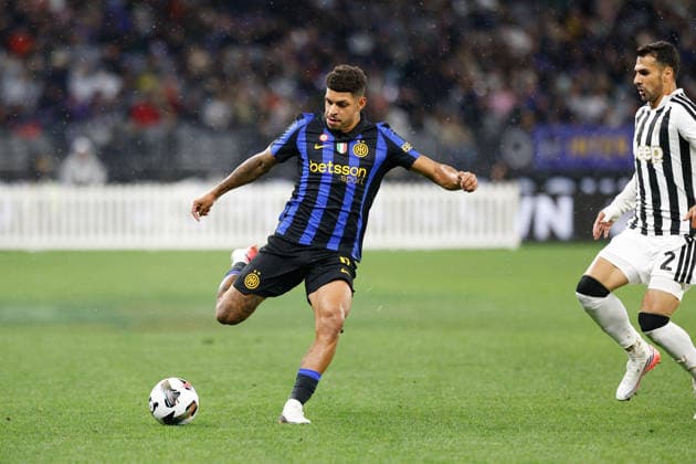 SOCCER JUVENTUS INTER, Inters Luis Henrique 11 kicks towards goal during the soccer exhibition match between Juventus and Inter Milan at Optus Stadium in Perth, Saturday, August, 8, 2026. ( NO ARCHIVING PERTH WESTERN AUSTRALIA AUSTRALIA  Copyright: xINGOxBURKHARDTx 20260809142829402783