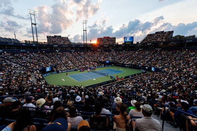 Sport Bilder des Tages #2 August 8, 2026, Toronto, On, Canada: Aryna Sabalenka returns the ball from Ekaterina Alexandrova during round of 16 National Bank Open Tennis action in Toronto, on Saturday, Aug. 8, 2026. Canada News - August 8, 2026  - ZUMAc35_ 20260808_zaf_c35_126 Copyright: xKeitoxNewmanx
