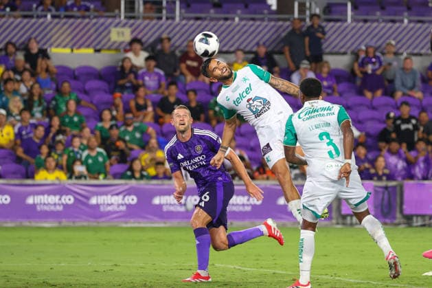 August 8, 2026, Orlando, Florida, USA: LeoÂ³n defender SEBASTIAN VEGAS (5) clears the ball during a match against Orlando City SC. Orlando City SC hosted Leon in a Leagues Cup march at Inter.Co Stadium in Orlando, FL. Soccer 2026: Leon 2:1 Orlando City SC  - ZUMAm299 20260808_znp_m299_024 Copyright: xTaylorxMcFeex
