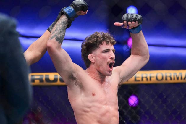 August 8, 2026, Las Vegas, Nevada, USA: QUILLAN SALKILLD defeats MATEUSZ GAMROT by a submission (rear naked choke) during UFC Fight Night 120 at the UFC APEX in Las Vegas. UFC Fight Night 120: Salkilld Defeats Gamrot By Submission.  - ZUMAo117 20260808_zsp_o117_002 Copyright: xMikaelxOnax
