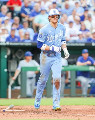 AUG 08, 2026: Kansas City Royals shortstop Bobby Witt Jr. (7) draws a walk in the 5th inning against the Chicago Cubs at Kauffman Stadium Kansas City, MO. CSM Kansas City United States - ZUMAc04_ 20260808_zma_c04_361 Copyright: xRomanxPunox