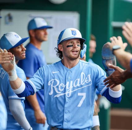 AUG 08, 2026: Kansas City Royals shortstop Bobby Witt Jr. (7) celebrates in the dugout against the Chicago Cubs at Kauffman Stadium Kansas City, MO. CSM Kansas City United States - ZUMAc04_ 20260808_zma_c04_384 Copyright: xRomanxPunox