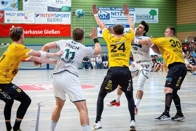 08.08.2026, xovx, Handball Lindencup, HSG Wetzlar - HSC 2000 Coburg v.l. Jesper Schmidt (HSC Coburg), Petter Överby (HSG Wetzlar), Sven Wesseling (HSC Coburg), Doruk Pehlivan (HSG Wetzlar), Nils Röller (HSC Coburg) Linden Stadthalle Hessen Deutschland (DE) *** August 8, 2026, xovx, Lindencup Handball, HSG Wetzlar vs. HSC 2000 Coburg: Jesper Schmidt (HSC Coburg), Petter Överby (HSG Wetzlar), Sven Wesseling (HSC Coburg), Doruk Pehlivan (HSG Wetzlar), Nils Röller (HSC Coburg); Linden Stadthalle, Hesse, Germany, DE