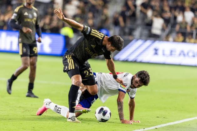 August 8, 2026, Los Angeles, California, USA: Los Angeles FC defender Yevhen Cheberko (23) and Toluca FC defender Santiago Simon (19) vie for the ball during a Leagues Club soccer match on Saturday, Aug. 8, 2026 in Los Angeles. Leagues Club 2026: LAFC Vs Toluca FC  - ZUMAc68_ 20260808_zaf_c68_006 Copyright: xRingoxChiux