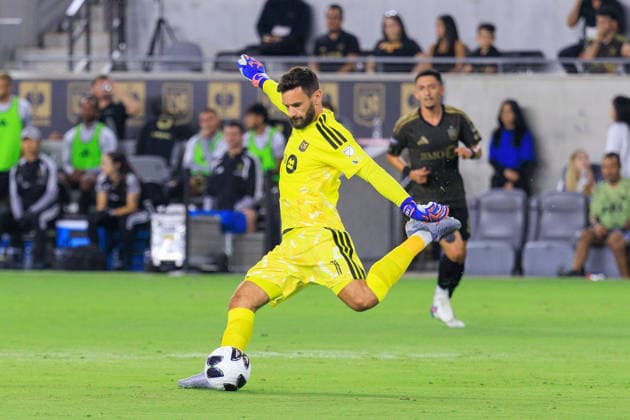 August 8, 2026, Los Angeles, California, USA: Goalkeeper, Hugo Lloris 1 of the Los Angeles Football Club puts the ball in play during the Leagues Cup game against the Toluca FC on Saturday August 8, 2026 at the BMO Stadium in Los Angeles, California. JAVIER ROJAS PI Los Angeles USA - ZUMAp124 20260808_zaa_p124_002 Copyright: xJavierxRojasx