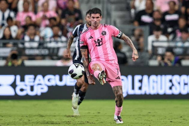 August 8, 2026, Miami, Florida, USA: RODRIGO DE PAUL (7) of Inter Miami CF controls a ball during a 2026 Leagues Cup soccer match between Inter Miami CF and Monterrey Miami USA - ZUMAa257 20260808_zsp_a257_015 Copyright: xChrisxArjoonx