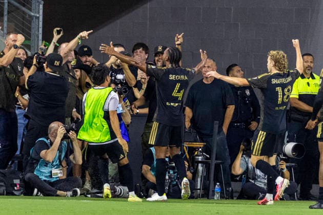 August 8, 2026, Los Angeles, California, USA: Los Angeles FC defender Eddie Segura (4) celebrates after scoring against the Toluca FC during a Leagues Club soccer match on Saturday, Aug. 8, 2026 in Los Angeles. Leagues Club 2026: LAFC 1:0 Toluca FC  - ZUMAc68_ 20260808_zaf_c68_025 Copyright: xRingoxChiux