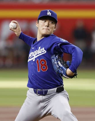 Baseball: Dodgers vs. Diamondbacks Los Angeles Dodgers right-hander Yoshinobu Yamamoto starts in a baseball game against the Arizona Diamondbacks at Chase Field in Phoenix, Arizona, on Aug. 8, 2026.  A14AA0005625382P