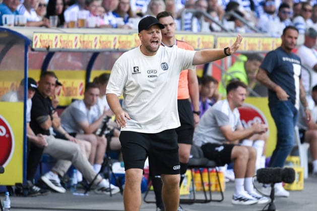 Trainer Lucas Beniermann (SV Meppen) 08.08.2026, Fussball, 3. Liga, Saison 2026 27, 1. Spieltag, MSV Duisburg - SV Meppen 3:0 DFB regulations prohibit any use of photographs as image sequences and or quasi-video Duisburg Schauinsland Reisen Arena Nordrhein Westfalen Deutschland *** Coach Lucas Beniermann, SV Meppen 08, August 8, 2026, Soccer, 3rd Division, 2026–27 Season, Matchday 1, MSV Duisburg vs. SV Meppen 3–0. DFB regulations prohibit any use of photographs as image sequences and or quasi-video. Duisburg, Schauinsland Reisen Arena, North Rhine-Westphalia, Germany Team2