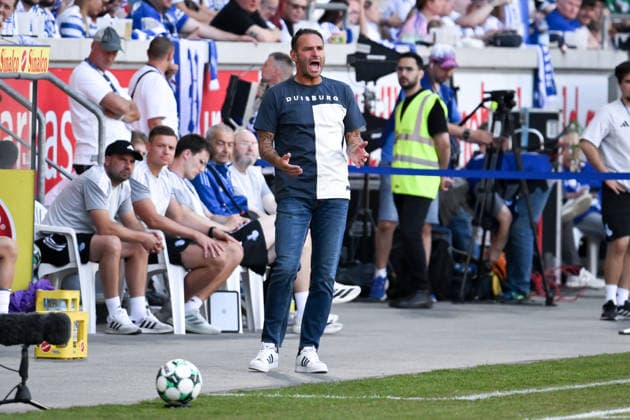 Trainer Dietmar Hirsch (MSV Duisburg) 08.08.2026, Fussball, 3. Liga, Saison 2026 27, 1. Spieltag, MSV Duisburg - SV Meppen 3:0 DFB regulations prohibit any use of photographs as image sequences and or quasi-video Duisburg Schauinsland Reisen Arena Nordrhein Westfalen Deutschland *** Coach Dietmar Hirsch, MSV Duisburg, August 8, 2026, Soccer, 3rd Division, 2026–27 Season, Matchday 1, MSV Duisburg vs. SV Meppen 3–0. DFB regulations prohibit any use of photographs as image sequences and or quasi-video. Duisburg, Schauinsland Reisen Arena, North Rhine-Westphalia, Germany Team2