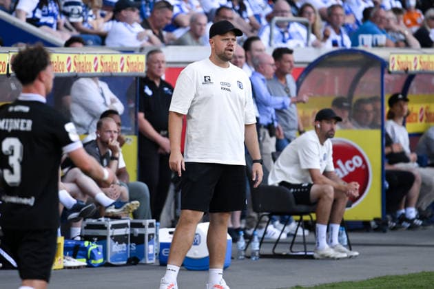 Trainer Lucas Beniermann (SV Meppen) 08.08.2026, Fussball, 3. Liga, Saison 2026 27, 1. Spieltag, MSV Duisburg - SV Meppen 3:0 DFB regulations prohibit any use of photographs as image sequences and or quasi-video Duisburg Schauinsland Reisen Arena Nordrhein Westfalen Deutschland *** Coach Lucas Beniermann, SV Meppen 08, August 8, 2026, Soccer, 3rd Division, 2026–27 Season, Matchday 1, MSV Duisburg vs. SV Meppen 3–0. DFB regulations prohibit any use of photographs as image sequences and or quasi-video. Duisburg, Schauinsland Reisen Arena, North Rhine-Westphalia, Germany Team2