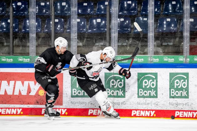 Eishockey, DEL, Nürnberg Ice Tigers, Trainingsauftakt 08.08.2026 - Eishockey - Saison 2026 2027 - Penny DEL - Trainingsauftakt der Nürnberg Ice Tigers Icetigers - ThHa - xthxhax - Samuel Dove McFalls (75, Nürnberg Ice Tigers, NIT ) Greg Meireles (43, Nürnberg Ice Tigers, NIT ) *** August 8, 2026, 2026–2027 Ice Hockey Season, Penny DEL, Nuremberg Ice Tigers Training Camp Kickoff, Icetigers ThHa xthxhax, Samuel Dove McFalls 75, Nuremberg Ice Tigers, NIT Greg Meireles 43, Nuremberg Ice Tigers, NIT