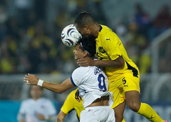 Fußball, ASEAN Hyundai Cup, Malaysia - Philippinen August 8, 2026, Kuala Lumpur, Malaysia: Rodney Celvin Akwensivie known as Rodney Celvin of Malaysia (R) and Jarvie August Ocampo Gayoso known as Jarvey of Philippines seen in action during the ASEAN Hyundai Cup 2026 match between Malaysia and Philippines at Kuala Lumpur Football Stadium, Cheras. Final score; Malaysia 1:0 Philippines. ASEAN Hyundai Cup 2026 Malaysia Vs Philippines In Kuala Lumpur, Malaysia - 8 Aug 2026  - ZUMAs197 20260808_aaa_s197_256 Copyright: xWongxFokxLoyx
