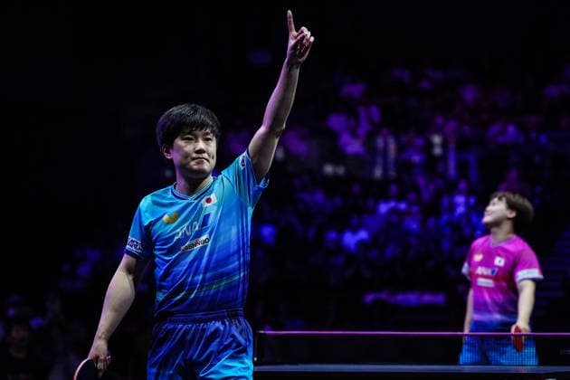 (260809) -- YOKOHAMA, Aug. 9, 2026 -- Harimoto Tomokazu (L) of Japan celebrates victory after the men s singles semifinal match between Harimoto Tomokazu of Japan and Matsushima Sora of Japan at the WTT Champions Yokohama 2026 in Yokohama, Japan, Aug. 9, 2026. ) (SP)JAPAN-YOKOHAMA Table tennis, Tischtennis WTT CHAMPIONS YOKOHAMA-MEN S SINGLES JiaxHaocheng 