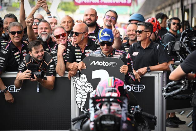 MOTO - MOTO GP - BRITISH GRAND PRIX 2026 MARTIN Jorge (spa), Aprilia Racing, Aprilia RS-GP26, portrait, celebrating his pole position during the 2026 Qatar Airways Grand Prix of Great Britain on the Silverstone Circuit from August 7 to 9, 2026, in Silverstone, United Kingdom - SilverstoneUnited Kingdom  Copyright: xGIGIxSOLDANOx