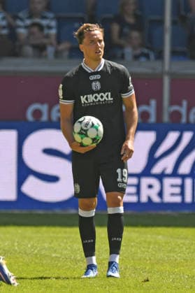Luis Sprekelmeyer ( SV Meppen 1912, 19 ) wirkt ratlos. GER, MSV Duisburg vs SV Meppen 1912, Fussball, 3. Liga, 1. Spieltag, Spielzeit 2026 2027, 08.08.2026 DFL DFB REGULATIONS PROHIBIT ANY USE OF PHOTOGRAPHS AS IMAGE SEQUENCES AND OR QUASI-VIDEO GER, MSV Duisburg vs SV Meppen 1912, Fussball, 3. Liga, 1. Spieltag, Spielzeit 2026 2027, 08.08.2026 Duisburg *** Luis Sprekelmeyer, SV Meppen 1912, 19, looks perplexed GER, MSV Duisburg vs. SV Meppen 1912, Soccer, 3rd Division, Matchday 1, 2026–2027 Season, August 8, 2026 DFL DFB regulations prohibit any use of photographs as image sequences and or quasi-video GER, MSV Duisburg vs. SV Meppen 1912, soccer, 3. Liga, Matchday 1, 2026–2027 season, August 8, 2026, Duisburg Copyright: xEibner-Pressefoto ThomasxThienelx EP_TTL