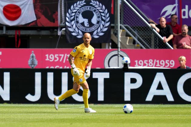 Eredivisie: Sparta Rotterdam v Feyenoord Rotterdam Rotterdam - Goalkeeper Filip Bednarek of Sparta Rotterdam during the first competition round of the 2026 2027 Eredivisie season. The match is set between Sparta Rotterdam and Feyenoord Rotterdam at Het Kasteel on 9 August 2026 in Rotterdam, The Netherlands. (Hero Images Danny de Groot) Copyright: xDannyxdexGrootx