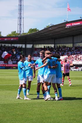 Eredivisie: Sparta Rotterdam v Feyenoord Rotterdam Rotterdam - Charles Vanhoutte, Thijs Kraaijeveld of Feyenoord, Luciano Valente of Feyenoord during the first competition round of the 2026 2027 Eredivisie season. The match is set between Sparta Rotterdam and Feyenoord Rotterdam at Het Kasteel on 9 August 2026 in Rotterdam, The Netherlands. Copyright: xTomxBodex