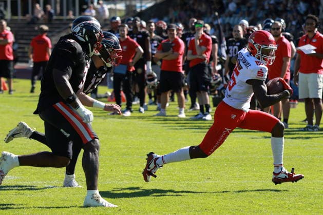 Keyshawn Smith (Potsdam Royals, 15) runs with the ball, Düsseldorf Panther vs Potsdam Royals, American Football, GFL, German Football League, Season 2026, Week 14, 08.08.2026, Photo: PFA Klaus Sack Düsseldorf Stadion VfL Benrath NRW Deutschland Copyright: xFootxBowl KlausxSackx