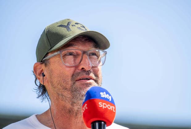 Fussball, Herren, Saison 2026 2027, 2. Bundesliga (1. Spieltag), FC Energie Cottbus - Hannover 96, Trainer Claus-Dieter Pele Wollitz (Energie Cottbus) bei Sky im Interview, 09.08. 2026, *** Soccer, Men s, 2026–2027 Season, 2. Bundesliga, Matchday 1, FC Energie Cottbus vs. Hannover 96, Coach Claus Dieter Pele Wollitz of Energie Cottbus in an interview on Sky, August 9, 2026, Copyright: xSebastianxRäppold MatthiasxKochx