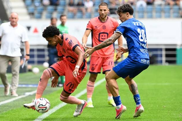 Mechelen s Bilal Bafdili and Gent s Filipe Alves Tiago pictured in action at a soccer match between KAA Gent and KV Mechelen, Sunday 9 August 2026 in Gent, on day 1 of the 2026-2027 Jupiler Pro League first division of the Belgian championship. JILLxDELSAUX  x183010674x