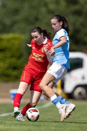 KOWO Sommercup 2026: Chemnitzer FC vs. 1. FFV Erfurt; Erfurt; 09.08.2026 Lea Schrenk ( 19; 1. FFV Erfurt) gegen Leni Preuß ( 23; Chemnitzer FC) KOWO Sommercup 2026: Chemnitzer FC vs. 1. FFV Erfurt; Sportforum Johannesplatz Erfurt; 09.08.2026 *** KOWO Summer Cup 2026 Chemnitzer FC vs. 1 FFV Erfurt Erfurt August 9, 2026 Lea Schrenk 19 1 FFV Erfurt vs. Leni Preuß 23 Chemnitzer FC KOWO Summer Cup 2026 Chemnitzer FC vs. 1 FFV Erfurt Sportforum Johannesplatz, Erfurt, August 9, 2026 Copyright: xBEAUTIFULxSPORTS Duehringx