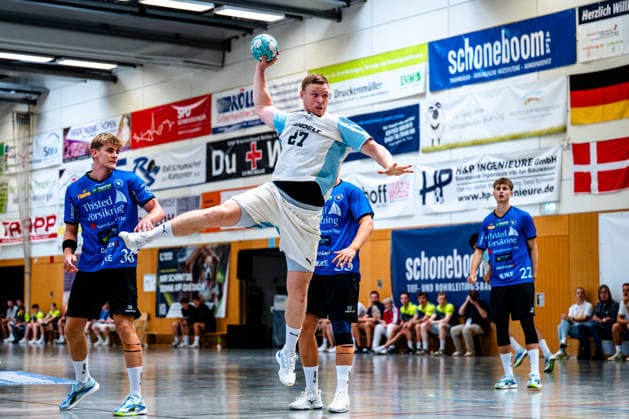 09.08.2026, xdobgx, Handball Heide-Cup 2026, VfL Gummersbach - Mors Thy Handbold v.l. Kristjan HorÅ¾en (VfL Gummersbach, 27) beim Wurf, in action, throwing Schneverdingen *** August 9, 2026, xdobgx, 2026 Heide Cup Handball Tournament, VfL Gummersbach vs. Mors Thy Handbold, from left: Kristjan Horžen (VfL Gummersbach), 27, taking a shot, in action, shooting at Schneverdingen