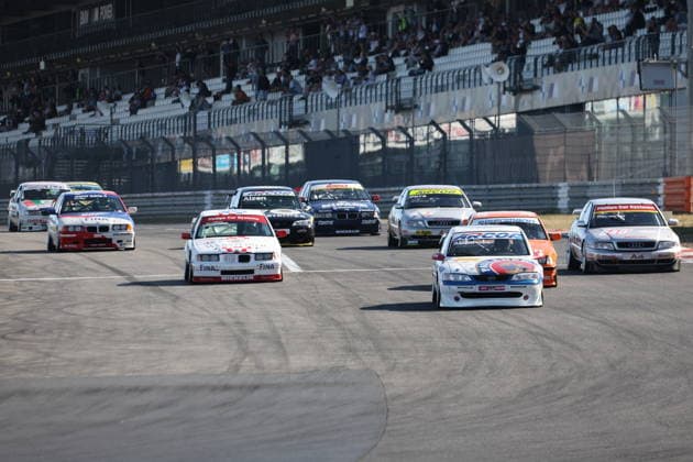 RECORD DATE NOT STATED Start zum ersten Rennen des Super Tourenwagen Revival am Samstag beim Oldtimer Grand-Prix auf dem Nuerburgring mit Sieger 4 Uwe Alzen (Betzdorf USA), Opel Vectra STW in Fuehrung GER, Motorsport. 53. BELMOT-Oldtimer-Grand-Prix, Super Touring Revival Rennen 1, Samstag, Nuerburgring, Nuerburg, Rheinland-Pfalz, 08.08.2026 GER, Motorsport. 53. BELMOT-Oldtimer-Grand-Prix, Super Touring Revival Rennen 1, Samstag, Nuerburgring, Nuerburg, Rheinland-Pfalz, 08.08.2026 Nuerburg *** Start of the first race of the Super Touring Car Revival on Saturday at the Oldtimer Grand Prix at the Nürburgring, with winner 4 Uwe Alzen (Betzdorf, USA) in an Opel Vectra STW leading the race (GER), Motorsport 53 BELMOT Oldtimer Grand Prix, Super Touring Revival Race 1, Saturday, Nürburgring, Nürburg, Rhineland-Palatinate, August 8, 2026, GER, Motorsport 53 BELMOT Oldtimer Grand Prix, Super Touring Revival Race 1, Saturday, Nürburgring, Nürburg, Rhineland-Palatinate, August 8, 2026, Nürburg Copyright: xEibner-Pressefoto JuergenxAugstx EP_JAT