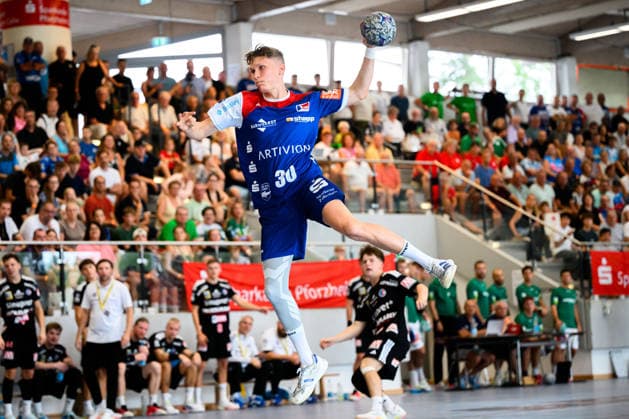 Altensteig: SCup - Spiel Platz 3 - 26 27 - HBW Balingen - HC Erlangen Altensteig Eichwaldhalle Baden-Württemberg Deutschland *** Altensteig SCup Match, 3rd Place: 26–27 HBW Balingen HC Erlangen Altensteig Eichwaldhalle Baden-Württemberg, Germany