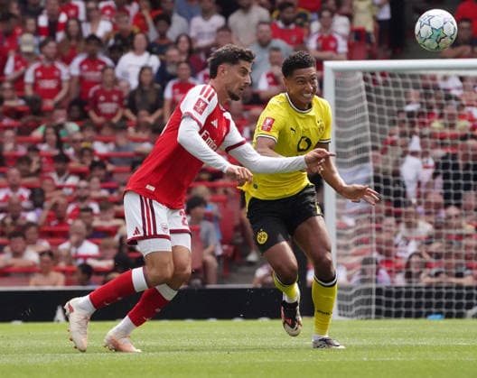 Football - 2026 Emirates Cup (pre-season friendly) - Arsenal vs. Borussia Dortmund - Emirates Stadium - Sunday 9th August 2026 Jobe Bellingham of Borussia Dortmund with Kai Havertz of Arsenal 