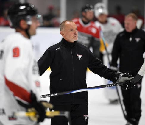 09.08.2026, xophax, KEC , Eishockey , Haie. Kölnarena 2 , Öffentliches Showtraining, Training. Trainer Thomas Berglund ( KEC ) Köln Cologne *** August 9, 2026, xophax, KEC, Ice Hockey, Haie Kölnarena 2, Public Show Practice, Practice Led by Coach Thomas Berglund, KEC Cologne